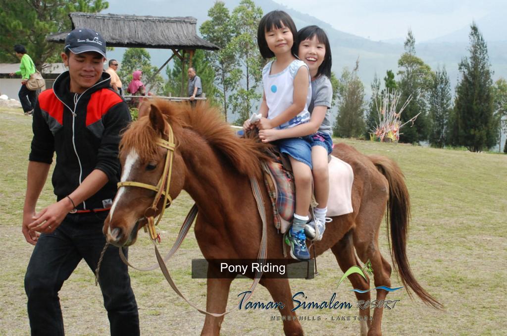 Taman Simalem Resort Tongging Εξωτερικό φωτογραφία