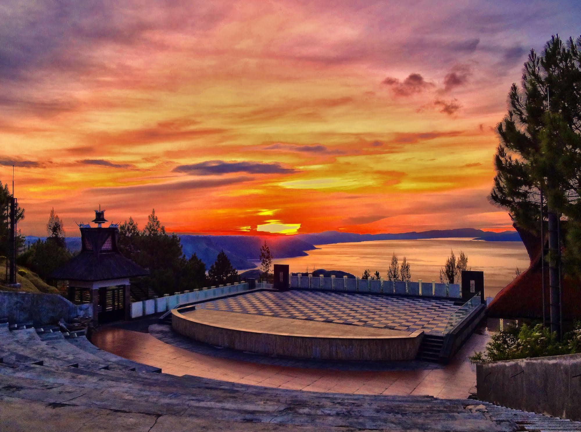 Taman Simalem Resort Tongging Εξωτερικό φωτογραφία
